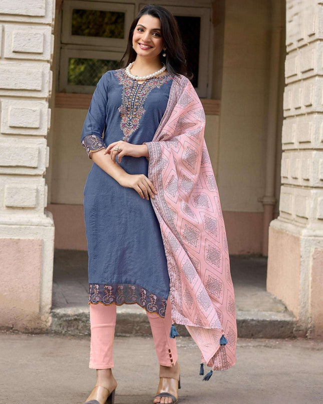 3 - Piece Kurtis Set | Viscose Weaving with Handwork & Thread Work | Bandhani Dupatta - Rosepetals Luxe