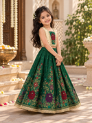 Green / 19