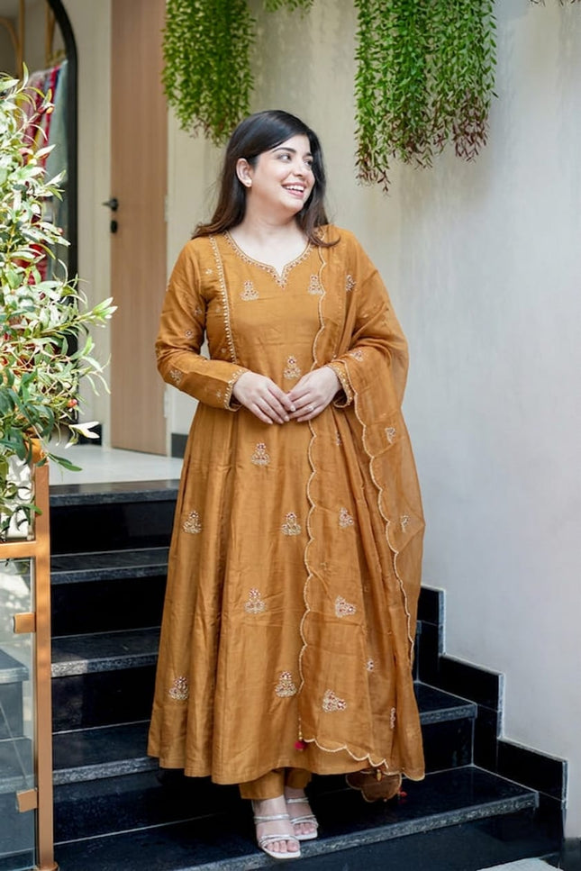 Pure Mul Chanderi 3 Piece Suit Set | Ethnic Wear - Rosepetals Luxe