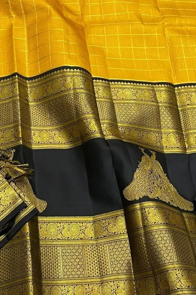 Banarasi Luxe Silk Saree with Blouse Piece | Wedding & Festive Wear Saree for Women - Rosepetals Luxe