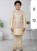 Sandal / 8 Years