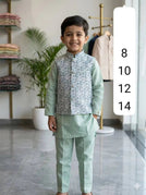 Mint Green / 8 Years