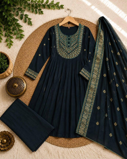 Embroidered Bamboo Slub Kurta Set with Printed Dupatta - Rosepetals Luxe