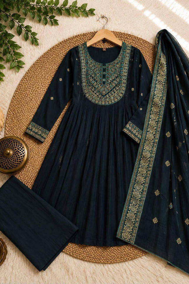 Embroidered Bamboo Slub Kurta Set with Printed Dupatta - Rosepetals Luxe