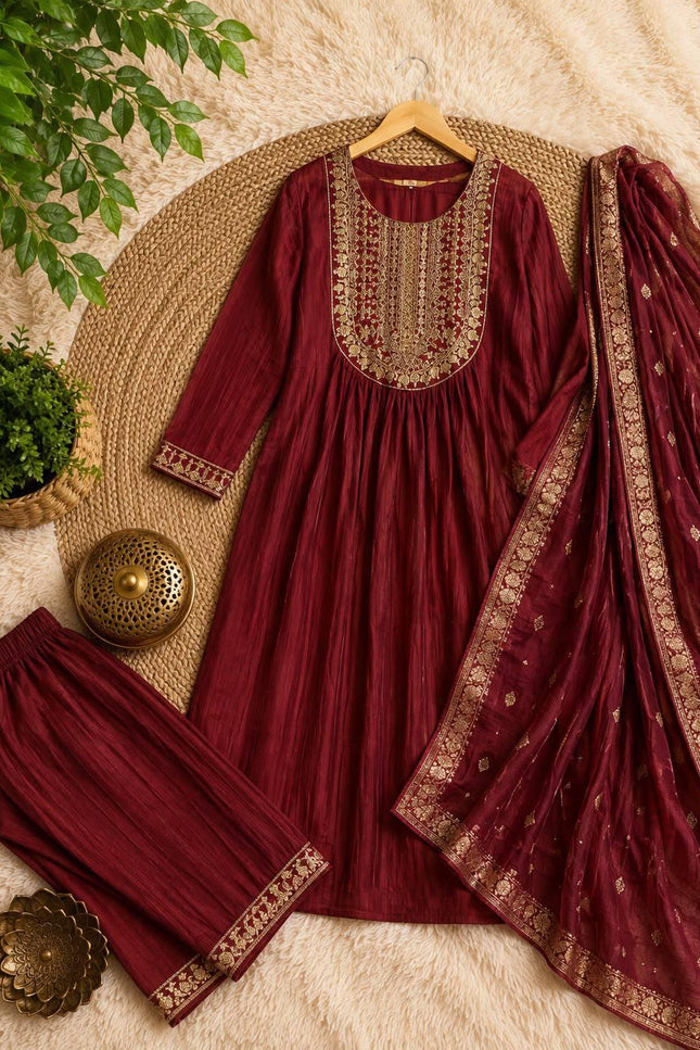 Embroidered Bamboo Slub Kurta Set with Printed Dupatta - Rosepetals Luxe