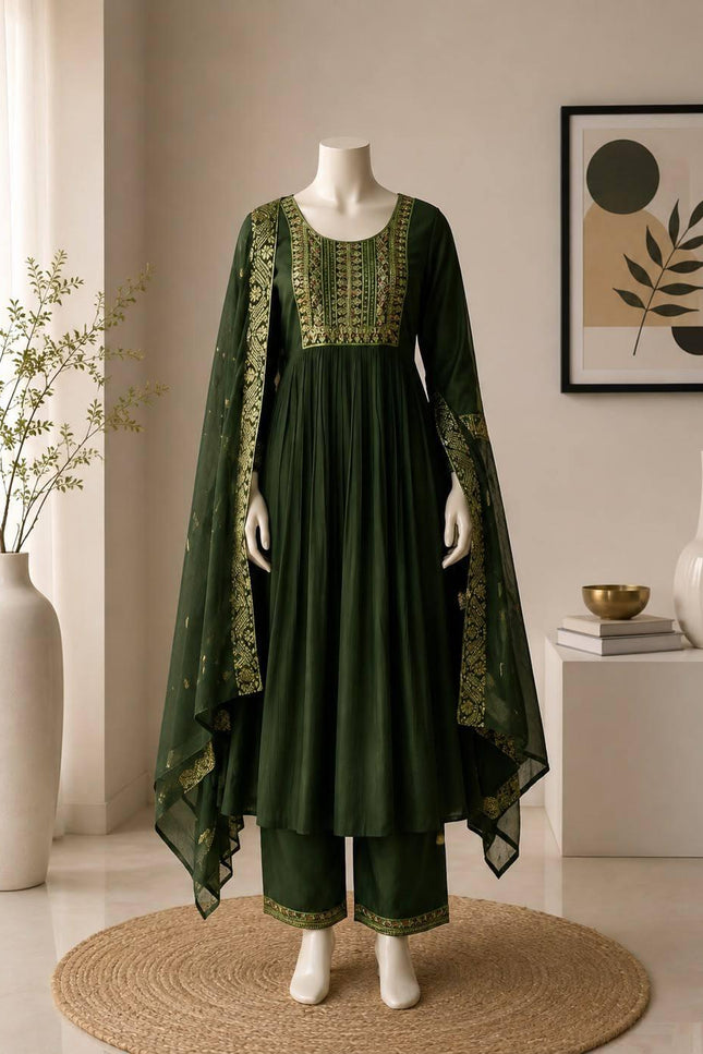 Embroidered Bamboo Slub Kurta Set with Printed Dupatta - Rosepetals Luxe