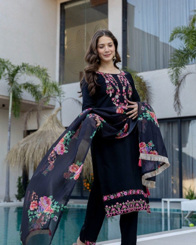 Embroidered Chinon Kurti Pants Set With Tebby Silk Dupatta | Perfect for Casual and Semi - Formal Occasions - Rosepetals Luxe