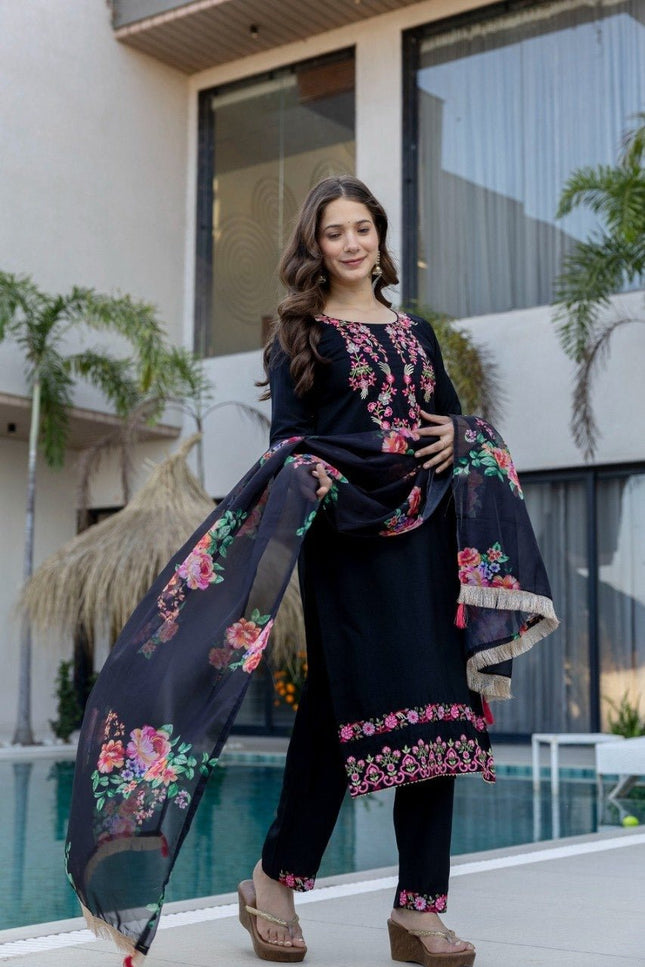Embroidered Chinon Kurti Pants Set With Tebby Silk Dupatta | Perfect for Casual and Semi - Formal Occasions - Rosepetals Luxe