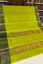Parrot Green