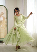 Light Green / 38