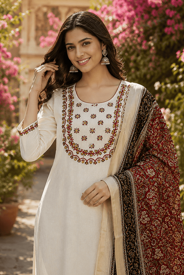 Khadi Cotton Embroidered Kurti Pant Set | Bhagalpuri Dupatta | S–3XL - Rosepetals Luxe