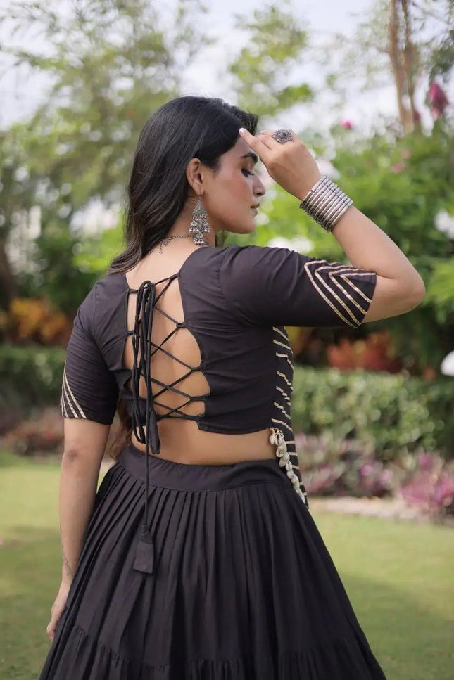 Kora Cotton Kutchi Patchwork Lehenga Choli Set | Navratri Garba Dandiya | 12 Metre Flare - Rosepetals Luxe
