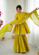 Yellow / 38