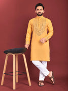Mustard Yellow / M (40)