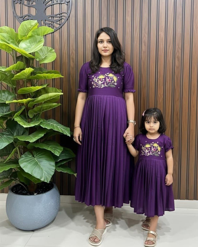Mom & Daughter Beautiful Matching Combo Gown Set - Rosepetals Luxe
