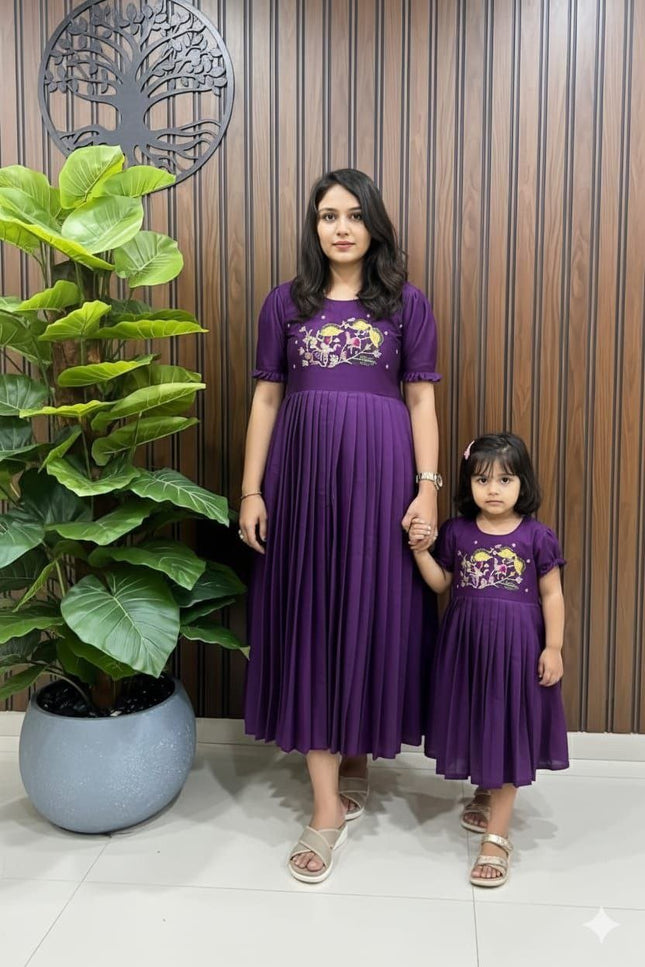 Mom & Daughter Beautiful Matching Combo Gown Set - Rosepetals Luxe