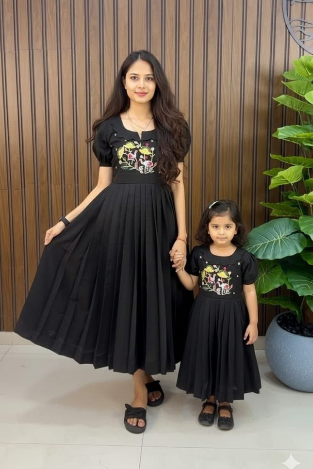 Mom & Daughter Beautiful Matching Combo Gown Set - Rosepetals Luxe