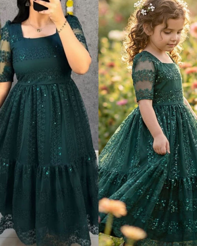 New Trendy Mom & Daughter Beautiful Matching Combo Frock - Rosepetals Luxe
