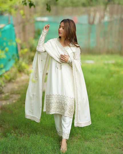 Pure Chinon Silk Embroidered Kurta Pant Set with Dupatta - Rosepetals Luxe