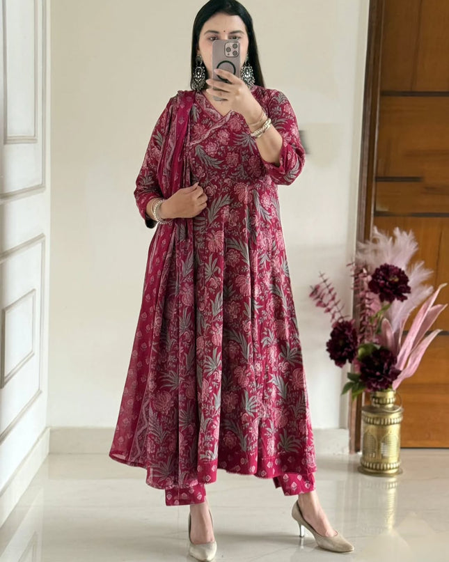 Pure Jaipuri Cotton 60x60 Anarkali Kurti Pant Set with Block Print Dupatta - Rosepetals Luxe