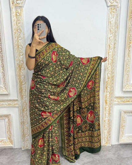 Soft Malmal Cotton Silk Printed Saree with Contrast Border | Daily & Office Wear - Rosepetals Luxe