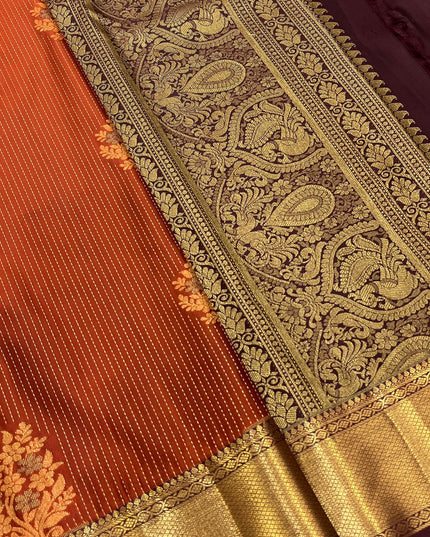 Vintage Vaira Oosi Designer Saree - Rosepetals Luxe