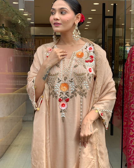 Women’s P.V. Chanderi Kurti Set with Embroidered Dupatta - Rosepetals Luxe