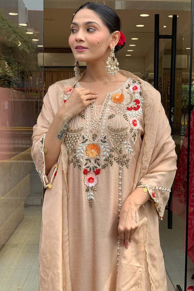 Women’s P.V. Chanderi Kurti Set with Embroidered Dupatta - Rosepetals Luxe